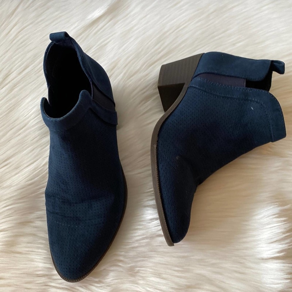 Style Co Womens Myrrah Perforated Ankle Navy Micro 6M